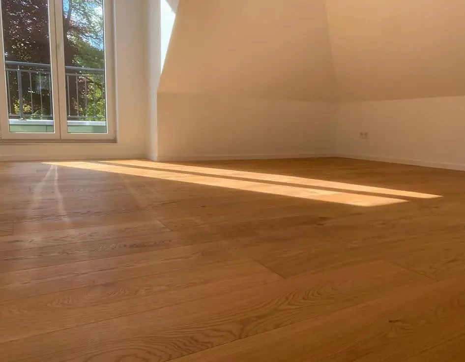 Haus Cone, Parkettboden vor Balkontür, Bodenverleger in Schwerin, BODEN & DESIGN