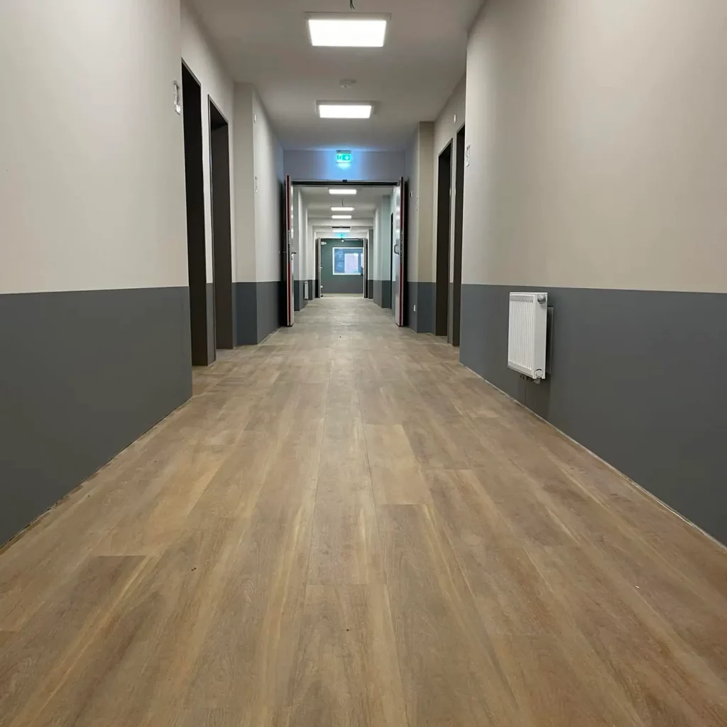 Seniorenresidenz Duhnen Cuxhaven, Flur mit Holzboden